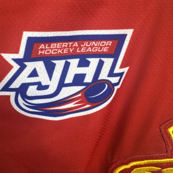 Calgary Canucks AJHL Hockey Jersey Men’s M Red Embroidered Alberta Juniors - Picture 2 of 5